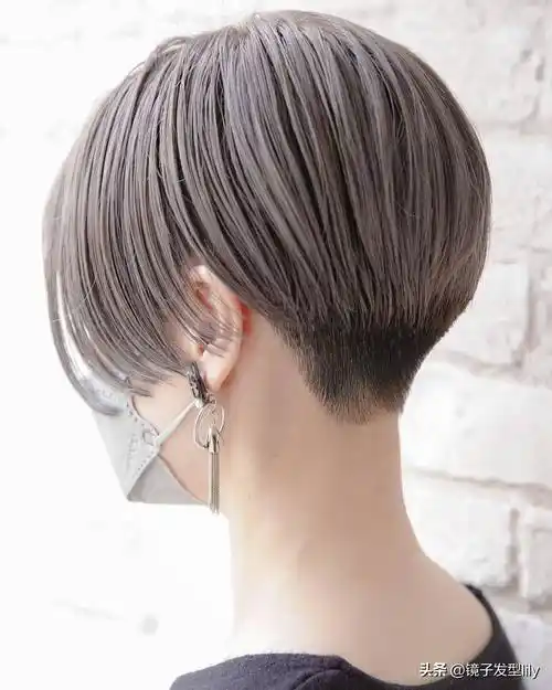女人过了40岁,后脖铲短短发,利落清爽美美哒_女性_发型_生活