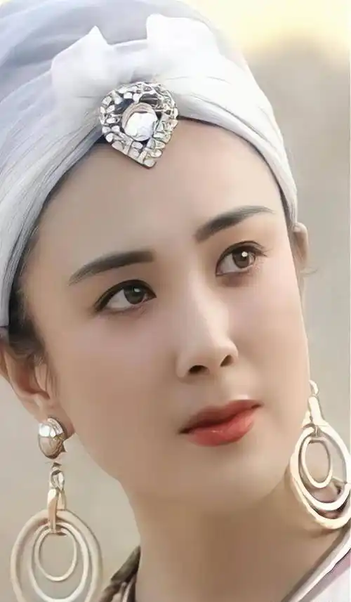 几代人的苏妲己,这些年轻时的高清侧颜,美的摄人心魄_傅艺伟_电影