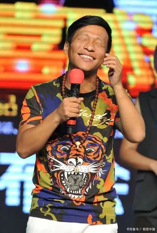 宋小宝,这个名字在中国的喜剧界可谓是家喻户晓.