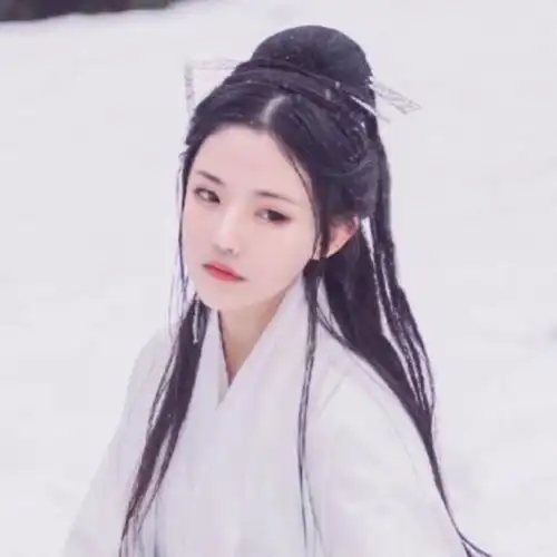 有无仙气一点的古风真人女生头像