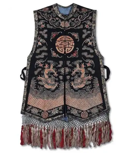 大写的尴尬!凤冠霞帔可不是有钱就能穿的