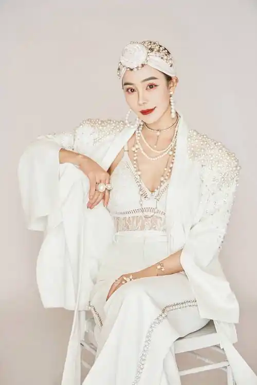 艺术为了和平——"国际和平艺术家"推选人物:钟丽燕_人民军队_中国