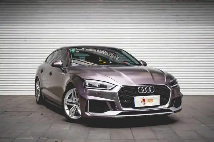 南京贴膜 奥迪a5 改色 卡普里灰紫