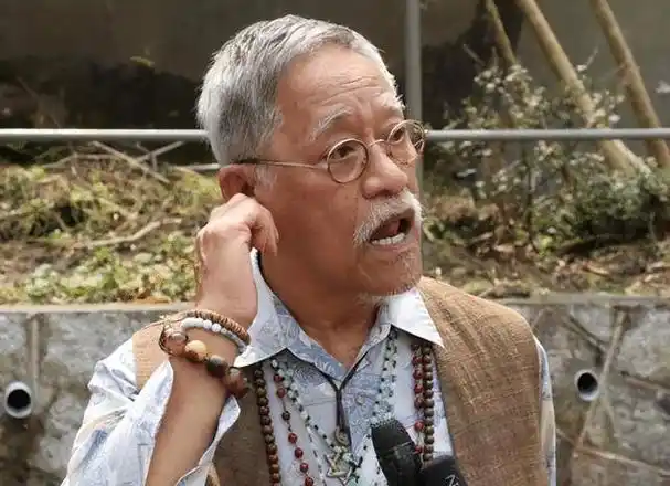 香港知名配角吴耀汉出演上百部电影,曾与成龙同一水平线.