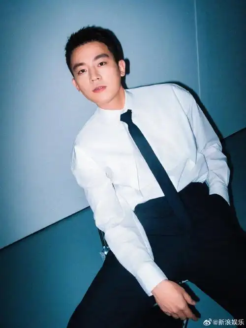 宋茜方辟谣##宋茜工作室发文辟谣#26日,有爆料称宋茜欧豪隐婚,曳ⅱ