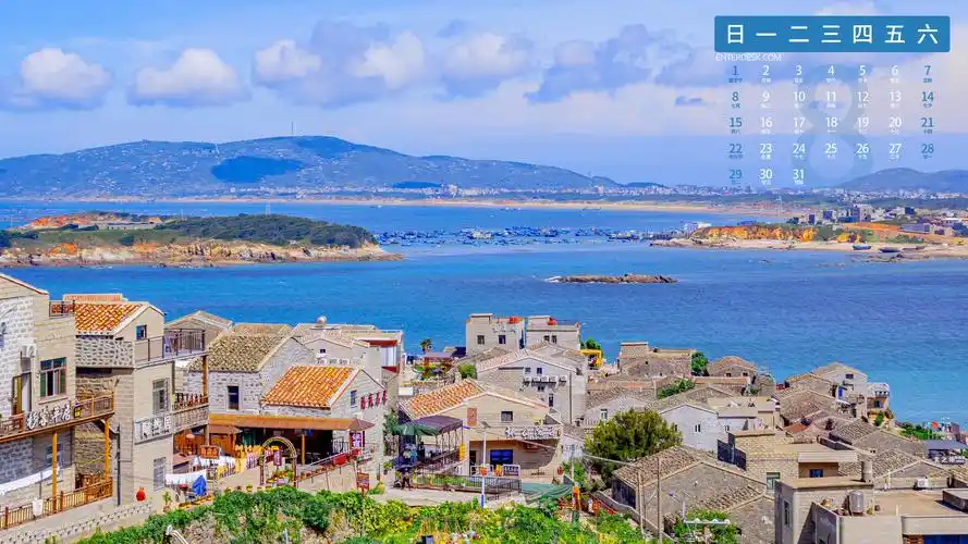 2021年8月蓝色大海日历,月历壁纸-回车桌面