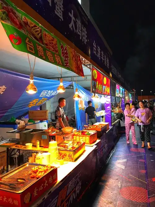 地摊夜市