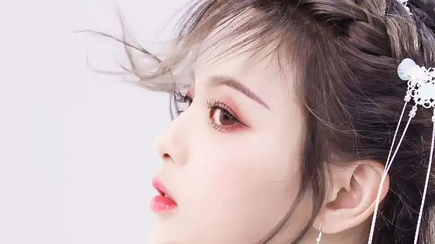 村民们都收藏了哪些杨超越1080p以上分辨率的电脑桌面或者手机壁纸?