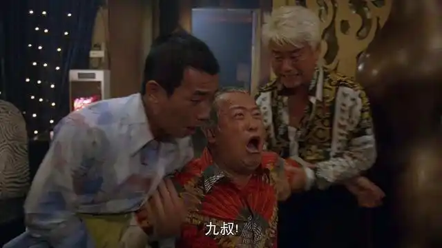 这部港片把男人"偷吃",拍出警匪片的感觉,黑色幽默玩出新高度