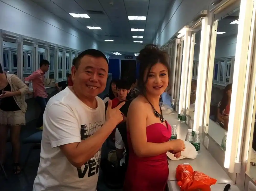 朱晓琳:江苏扬州走出的著名歌手,走红背后有艰辛有眼泪有感动