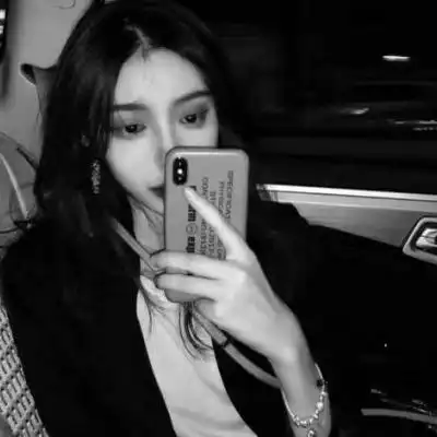 个性高冷气质女生头像黑白 霸气范黑白漂亮小姐姐头像