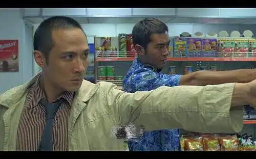 同一发型切换多个角色!吴镇宇留圆寸那两年,演技真的好惊艳!