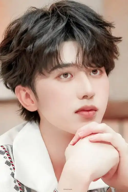 蔡徐坤##蔡徐坤范思哲全球品牌代言人