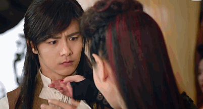 马天宇不高兴古风捏下巴gif动图_动态图_表情包下载_soogif