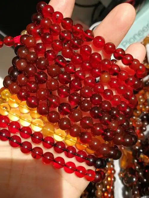 关于真假血珀,烤色血珀