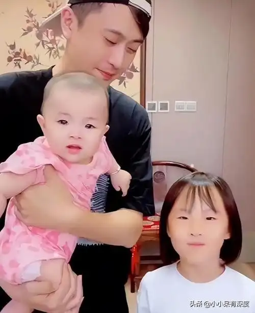 杨帆妻子简历个人信息(央视主持人杨帆老婆照片)