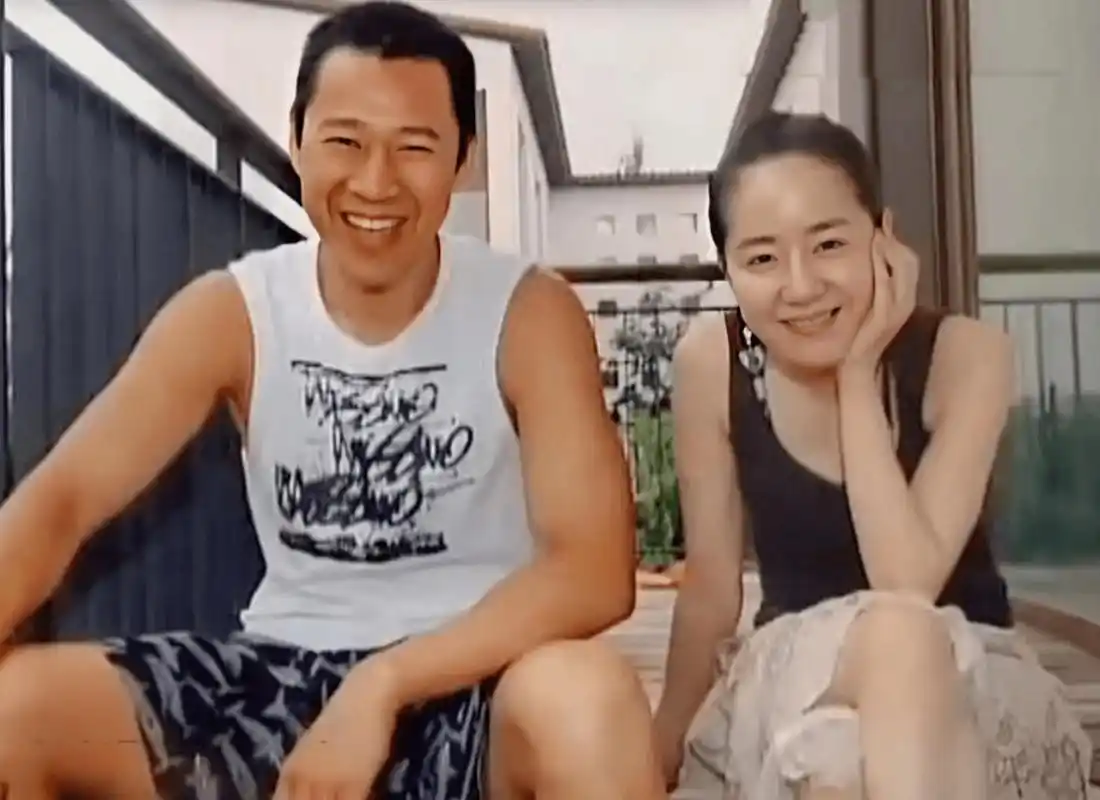 霍凡个人资料简介:结婚29年被张丰毅宠爱至今,她用爱温暖了继子