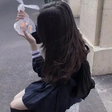 真人女生头像不露脸半身jk图片