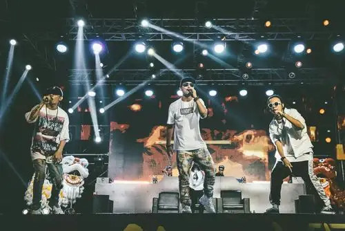 一指团体曝团队名字由来 谈hip-hop发展趋势|说唱|团体|音乐节_新浪网