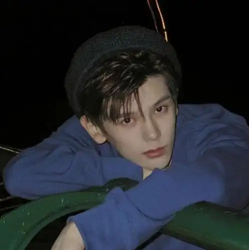 日系滤镜高清男生头像