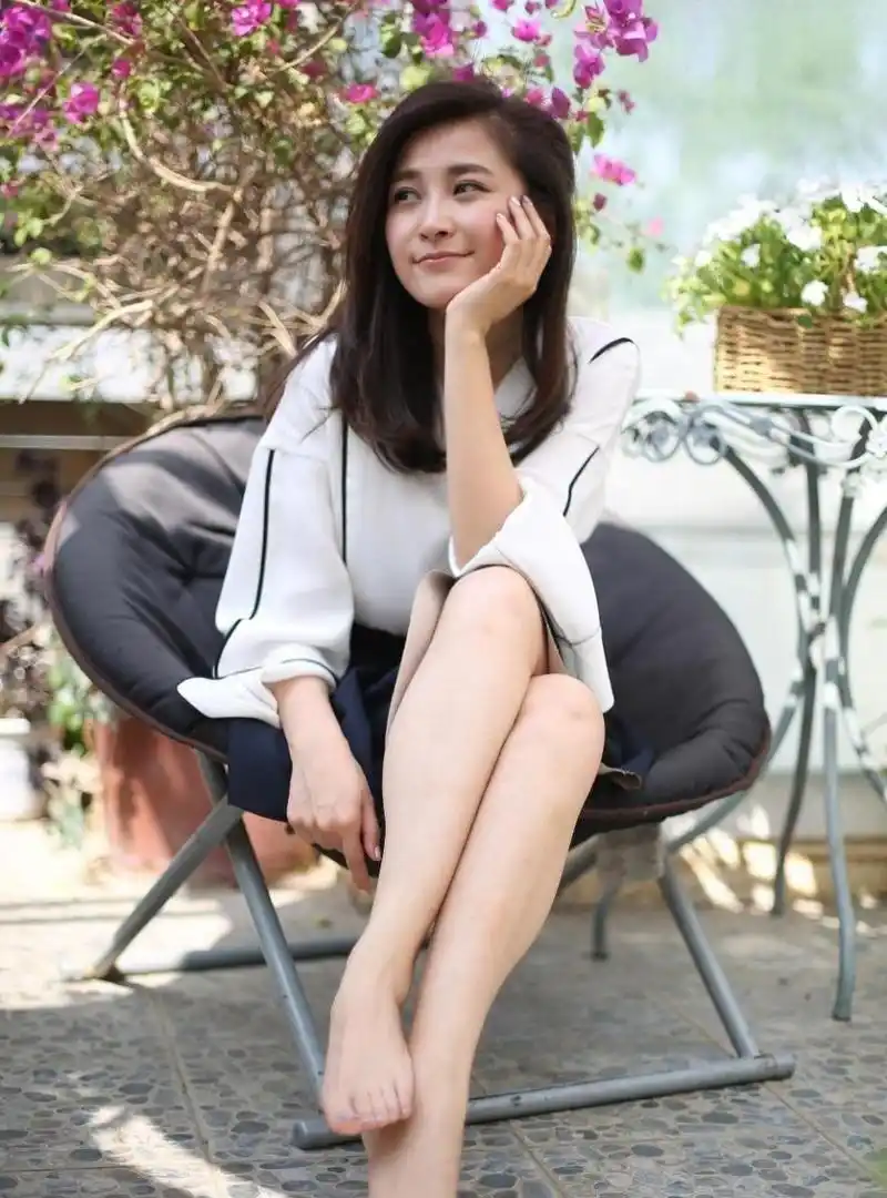 汪聪  美腿玉足合集 #中国版chatgpt来了# #娱乐