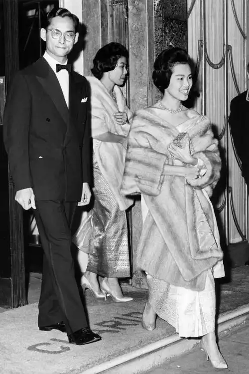 关于泰王拉玛九世你该知道的十件事在位时间最长超过英国女王