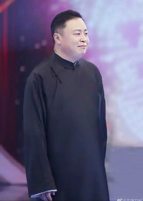 谁有阎鹤祥的照片呀?