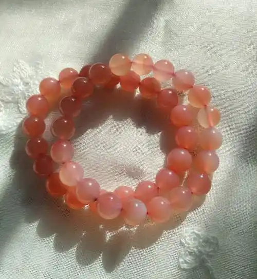 天然蜜桃粉色盐源玛瑙水晶手串果冻体绯红玛瑙糖果手链女闺蜜礼物