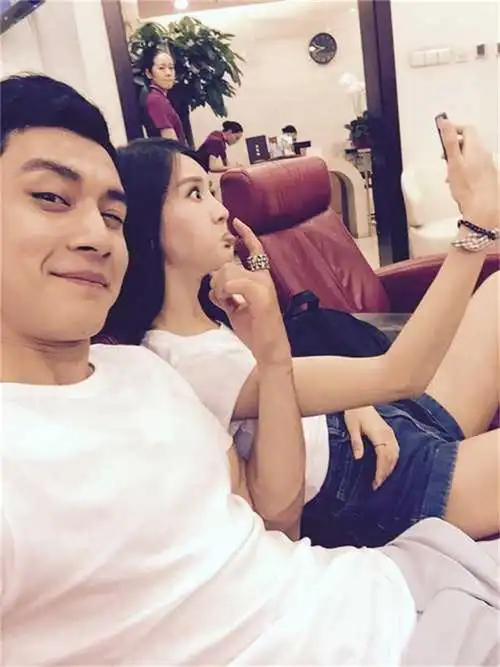 韩东君承认金晨是女友在一起了吗 韩东君为什么取关金晨分手了吗