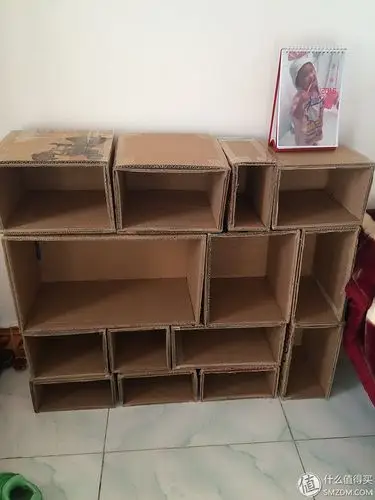 废物利用--自制纸箱置物架