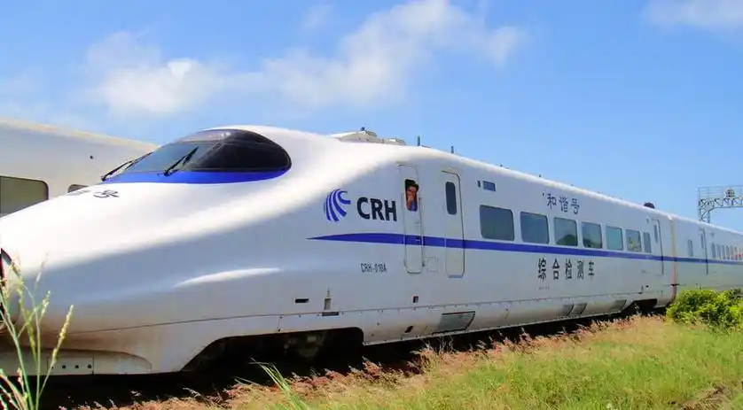 和谐号动车组首次登上海南岛