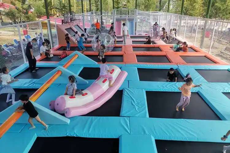 大型蹦床乐园户外蹦蹦床蹦床主题公园厂家儿童蹦床一站定制