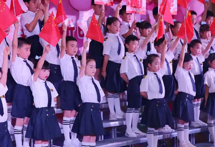 新村国兴小学"新美少年唱响新时代"第2届艺术节合唱比赛