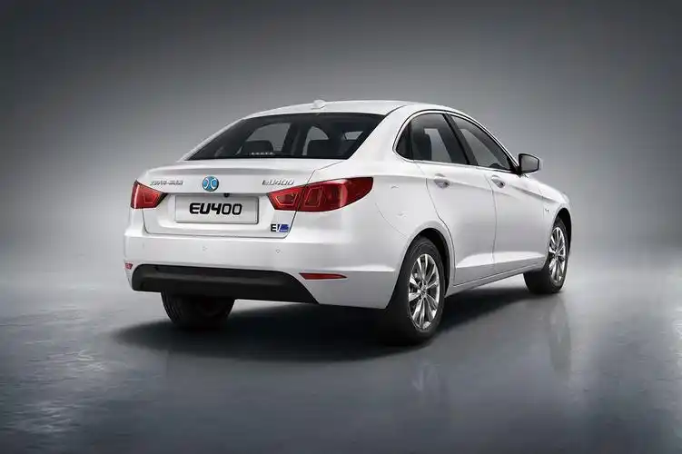 2017款北汽新能源eu400乐享版