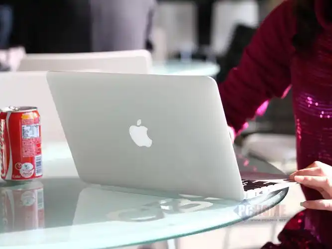 苹果macbook air 11寸系列图片