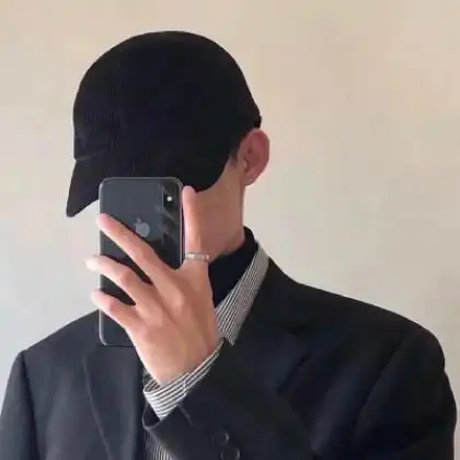 男生成熟气质头像藏不住的喜欢