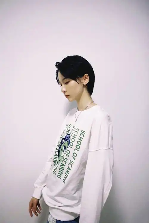 成果湿发私服自拍照图片