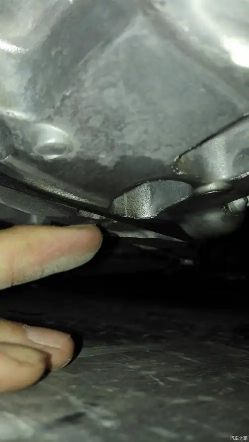 3档顿挫感曲轴后油封漏油