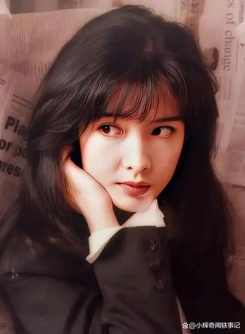 chow),1960年1月5日出生于香港,是一位著名的中国香港女歌手,演员及