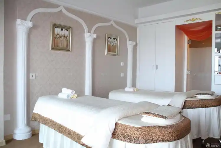 简约美式风格80平方的美容院装修效果图片