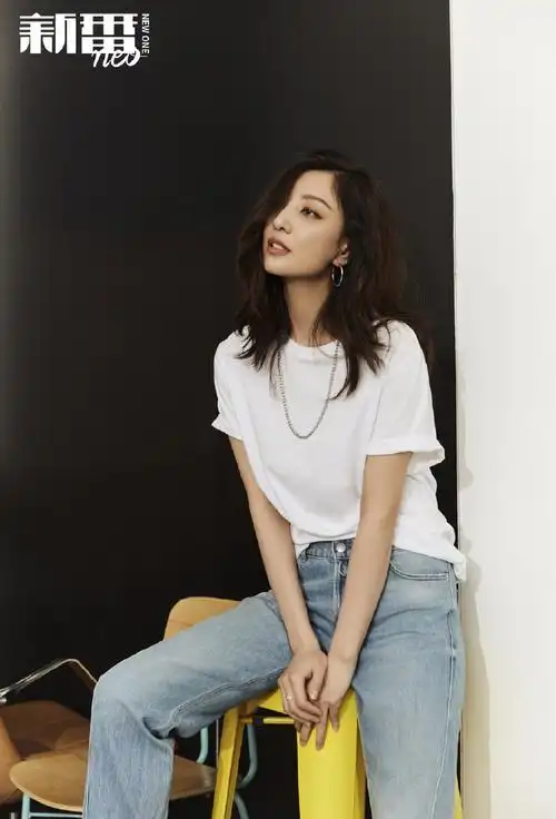 郑希怡白衫清爽恬静写真图片36