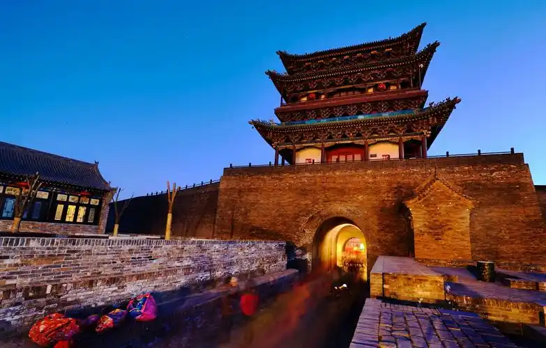 《平遥古城夜色》 - 地方类 摄影大赛2015 - 国家地理中文网
