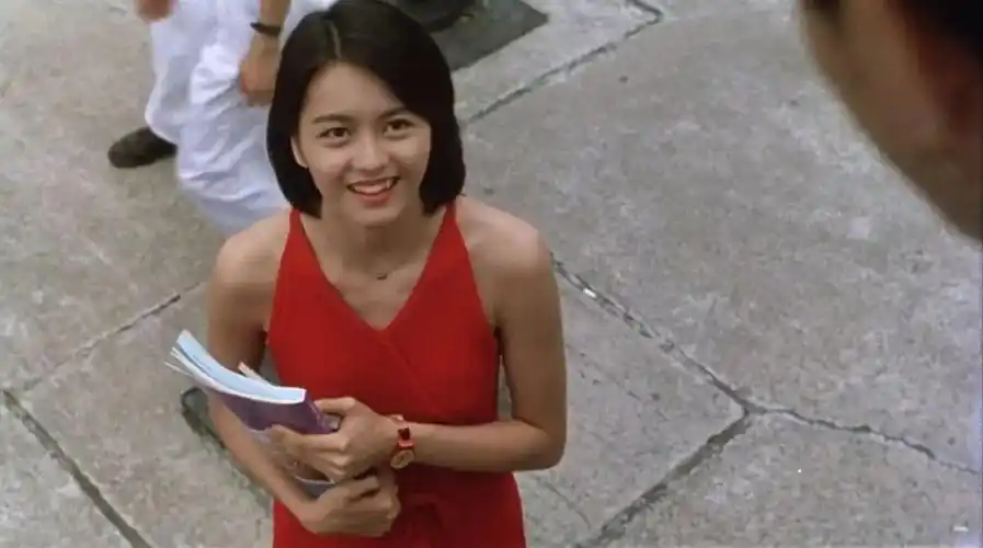 跟周星驰,吴孟达去拍《百变星君》(1995).