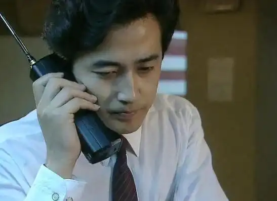 演员王志飞一生愧对聋哑父母骂前妻儿子没出息竟是激将法