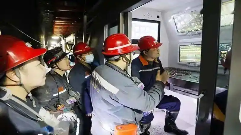 华洋通信助力冯家塔煤矿智能矿山建设