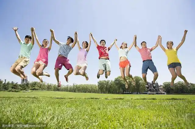 企业集体照拍摄攻略_创意合影拍摄技巧