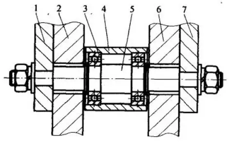 从动轮是指不直接传递动力的辊轮,仅起结构支撑及改变皮带方向