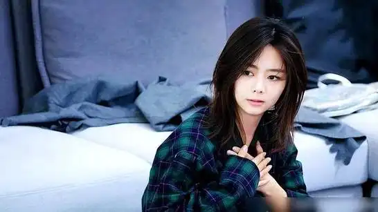 33岁国民闺女谭松韵本是幸福的三口之家却因车祸改变了一切