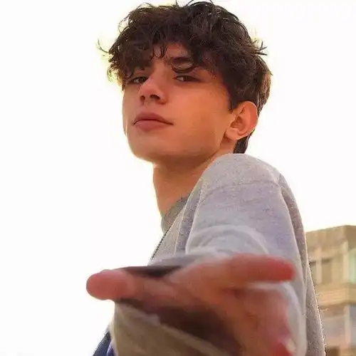 超个性男生微信头像