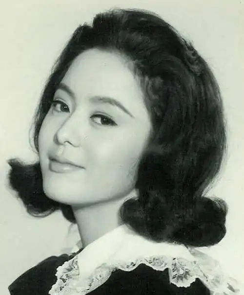 邢慧一代邵氏女星母亲宠她却被砍死孤独离世郁郁而终